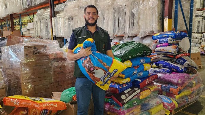 Curitiba envia novo lote de doação com ração animal para o Rio Grande do Sul