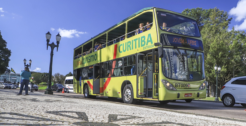 Com aumento expressivo de visitantes, feriado prolongado impulsiona turismo em Curitiba
