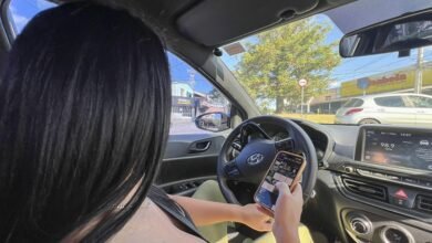 Número de multas por uso de celular ao dirigir diminui, mas infração ainda preocupa