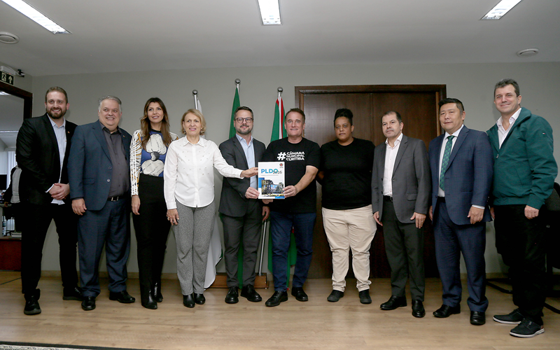 Com orçamento recorde, LDO é entregue à Câmara Municipal de Curitiba
