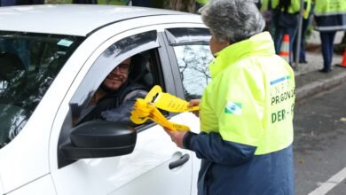 Maio Amarelo: DER promove ação de conscientização de condutores em Curitiba