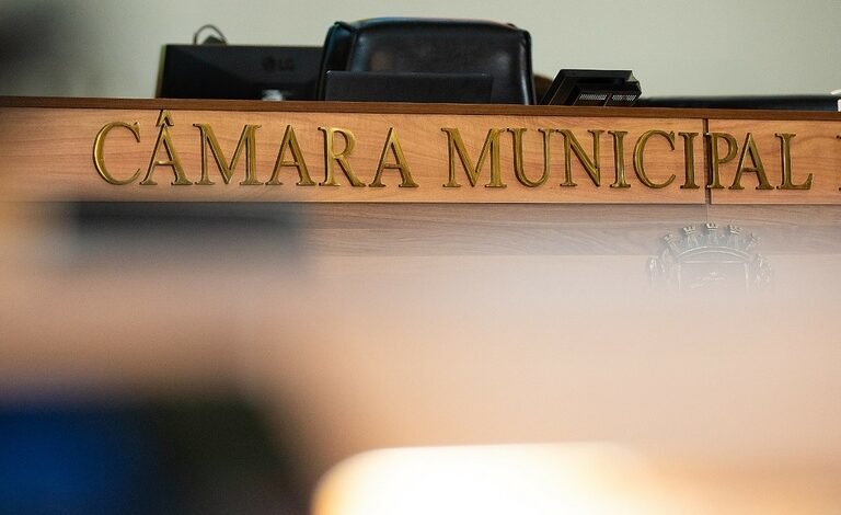 Enfermagem e tributos: CMC vota projetos da Prefeitura de Curitiba na quarta