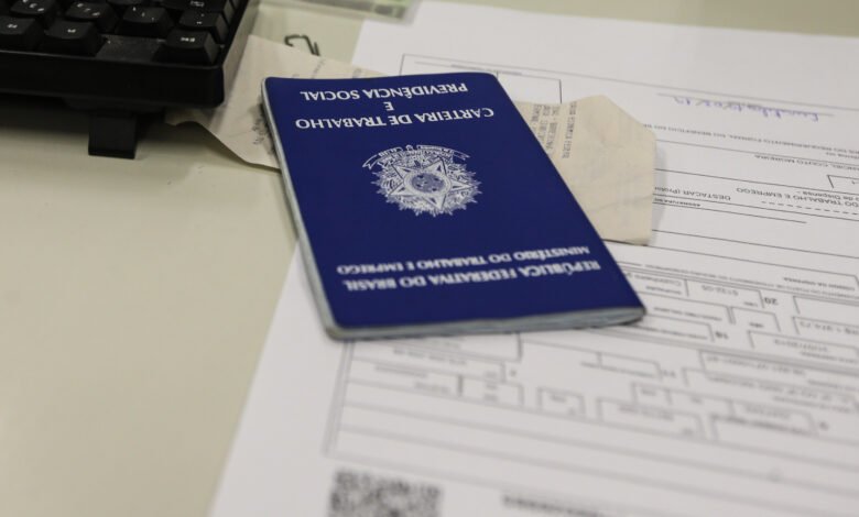 Mais de mil vagas serão ofertadas no Mutirão de Empregos de Curitiba em junho