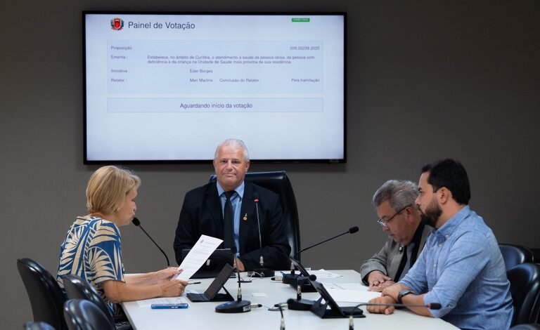 Postos de saúde de Curitiba: atendimento prioritário pronto para plenário
